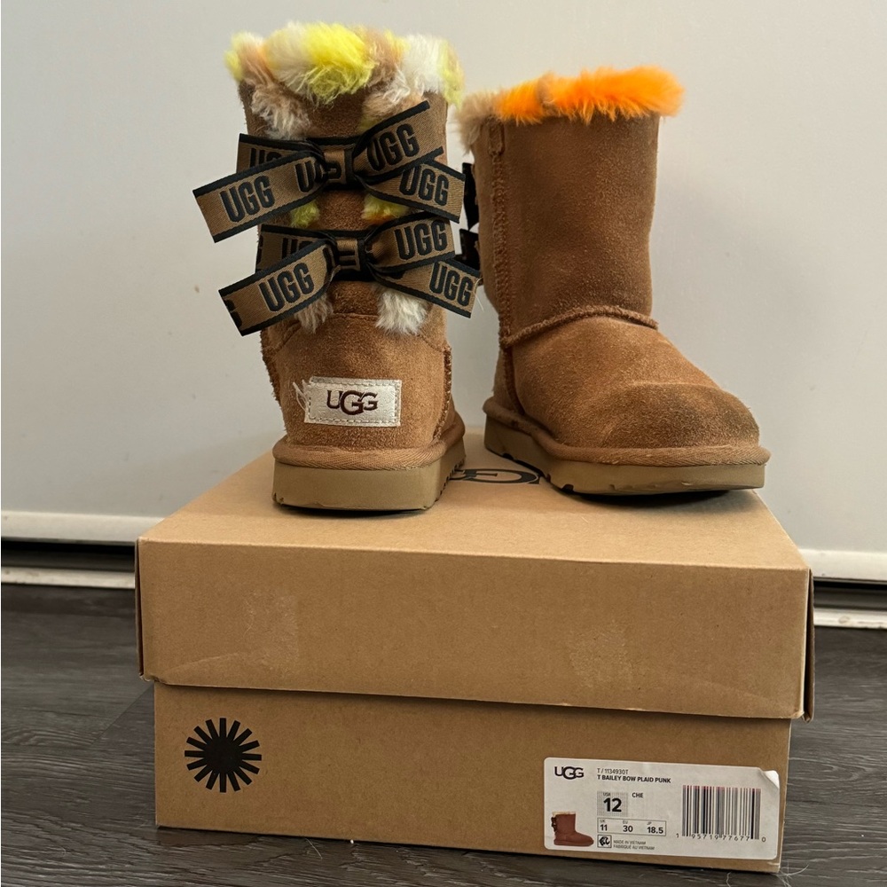 Girls Baliey Bow UGG